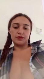 Isabelle_x webcam model stream image