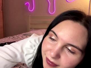 Bonny Fassino webcam flirt4free model stream image