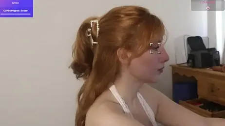MiaMoon_ webcam model stream image