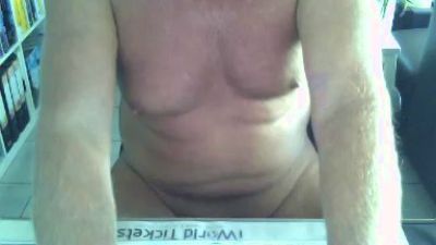 HappyToShowOff webcam model stream image