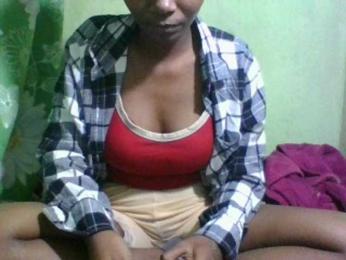 Kitiah webcam model stream image
