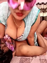 MUMTAJ-1 webcam model stream image