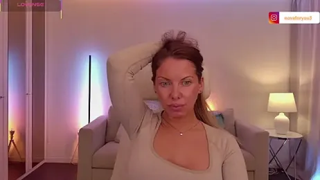 Nova-Lee webcam model stream image