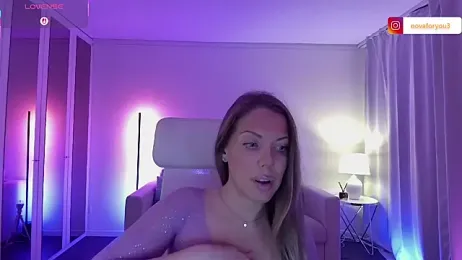 Nova-Lee webcam model stream image