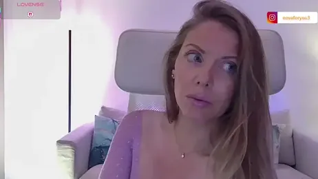 Nova-Lee webcam model stream image