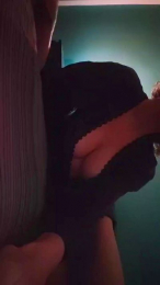 Elle2026 webcam model stream image