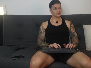 Dominick Walker webcam model stream image