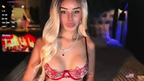 ZyraGoddes webcam model stream image