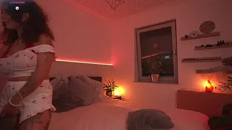 MaraWalks webcam model stream image