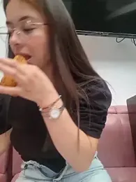 EmmaValencia_ webcam model stream image