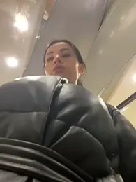 CrazzyChicks webcam model stream image