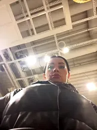 CrazzyChicks webcam model stream image