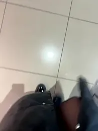 CrazzyChicks webcam model stream image