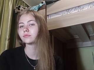 eloistyrol webcam model stream image