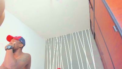 laurag_27 webcam model stream image