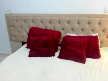 leslieanddrako webcam model stream image