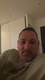 Ririrififi webcam model stream image