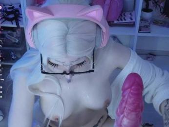 Nanka-bananka webcam model stream image