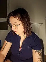 Lindsay_00off webcam model stream image