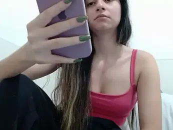 bellastormi_ webcam model stream image