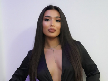 InessMenna webcam model stream image