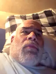 DeeBestEver webcam stripchat model stream image