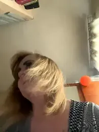 Irina2909@xh webcam model stream image