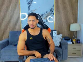 Alessio Moretti webcam flirt4free model stream image