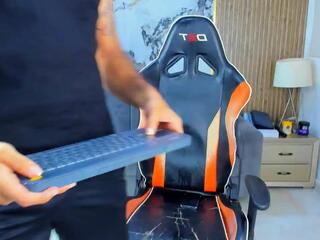 Alessio Moretti webcam model stream image