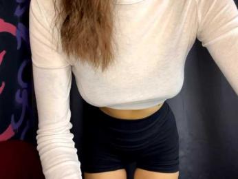MaeNolder webcam model stream image