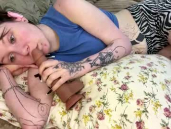 looking_me webcam model stream image