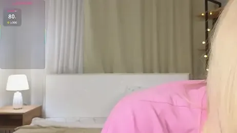 EdlaHewell webcam model stream image