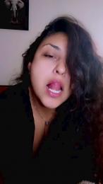ari_5 webcam model stream image