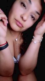 ari_5 webcam model stream image