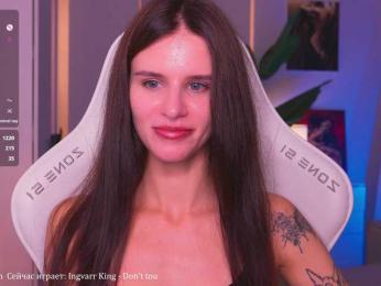 EmiMoon webcam model stream image