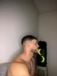 Andeilson1999 webcam model stream image