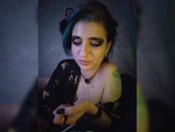UntouchableSquirtWitch webcam bongacams model stream image