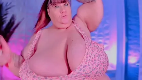 BiggyMelon webcam stripchat model stream image