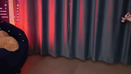 GoldenAmber webcam model stream image