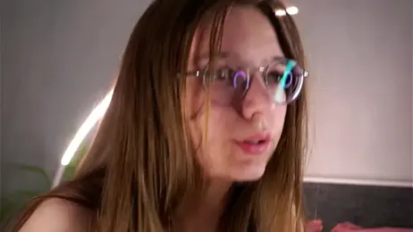 LoraDunnuck webcam model stream image