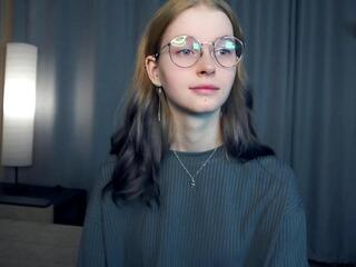 Floria Horita webcam model stream image