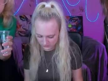 madam_ulis webcam model stream image