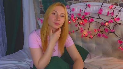 RosalieHandley webcam model stream image