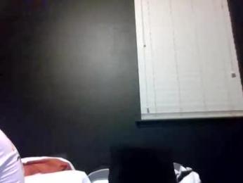tallhungcloudy webcam model stream image
