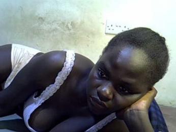 African-qeen1 webcam model stream image