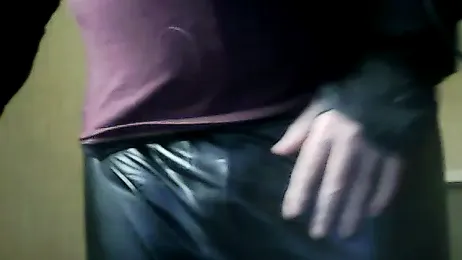 sissy_sarah69 webcam model stream image