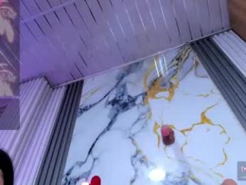 mlucreciasucker303av webcam model stream image