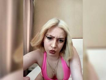 Daisy-Kate webcam model stream image