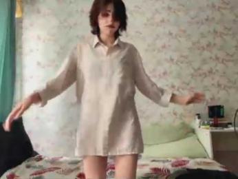 CrystalCalvaruso webcam model stream image