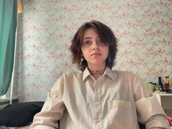 CrystalCalvaruso webcam model stream image